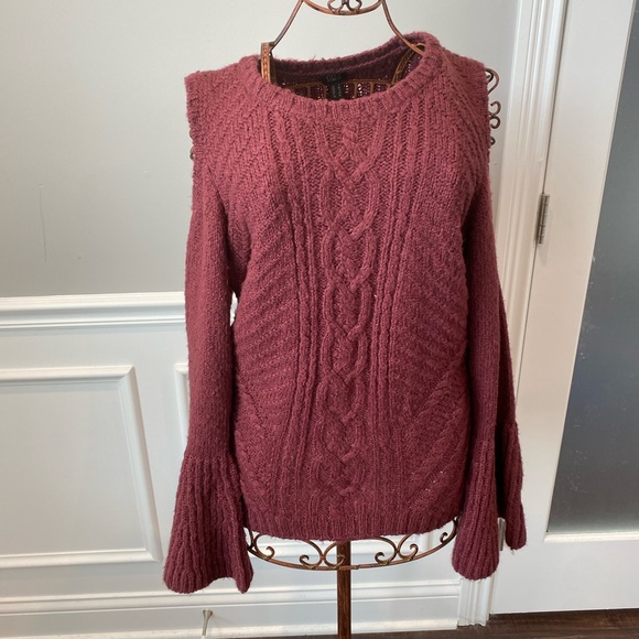 G.I.L.I. Got It Love It Cold Shoulder Burgundy Sweater with Bell Sleeves Small - Picture 4 of 12